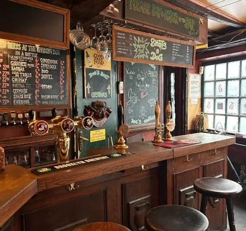 Bar pub historique quartier chavanelle vingre