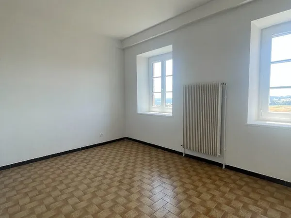 Appartement Saint Bonnet le Chateau 3 pièce(s) 70 m2
