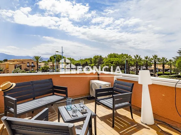 À vendre - Appartement T3 rénové et climatisé à Saint Cyprien, proche port et plage