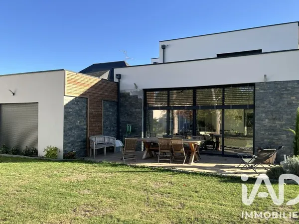 Maison 6 pièces 208 m²