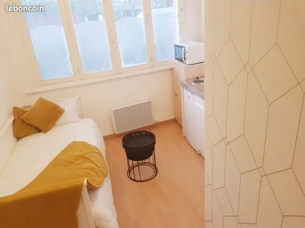 Studio 1 pièce 10 m²