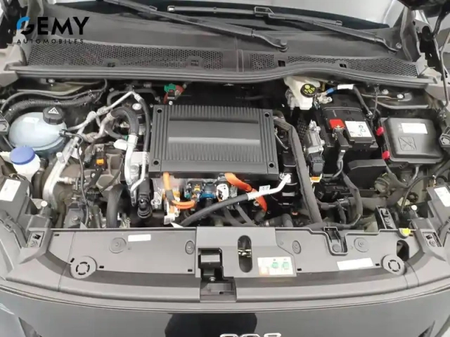 Peugeot 208 electrique 50 kwh 136ch — photo 27