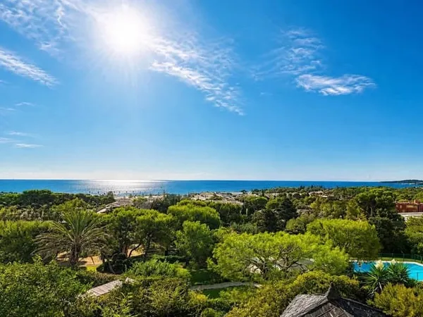 Superbe appartement 4 pièces avec vue mer à Villeneuve-Loubet