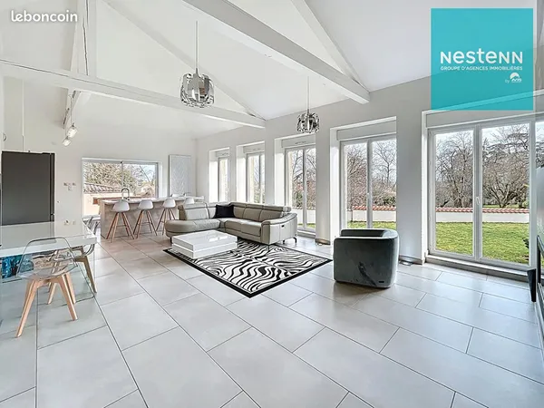 Propriété 9 pièces 217 m²