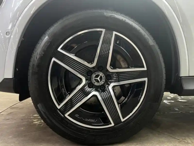 Mercedes Glc suv 300 de hybrid eq 4matic amg line — photo 9