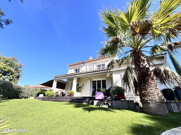 Villa 5 pièces 140 m²