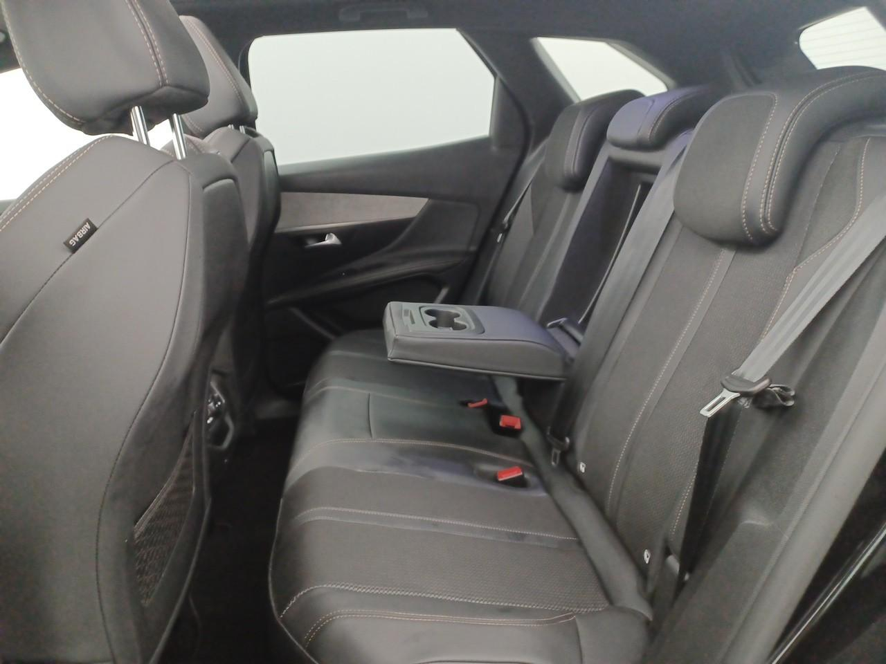 Peugeot 3008 hybrid 225 e-eat8 gt — photo 10