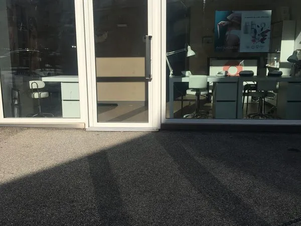 Local commercial 72m2