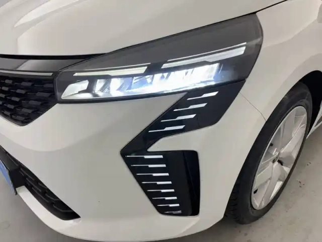 Renault Clio eco-g 100 ch gsr2 — photo 5