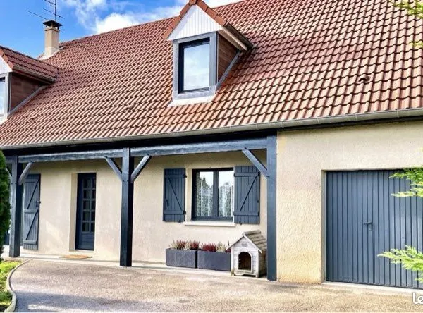 Maison 144 m² avec piscine chauffée — Dijon Montagne Sainte-Anne — 5 chambres