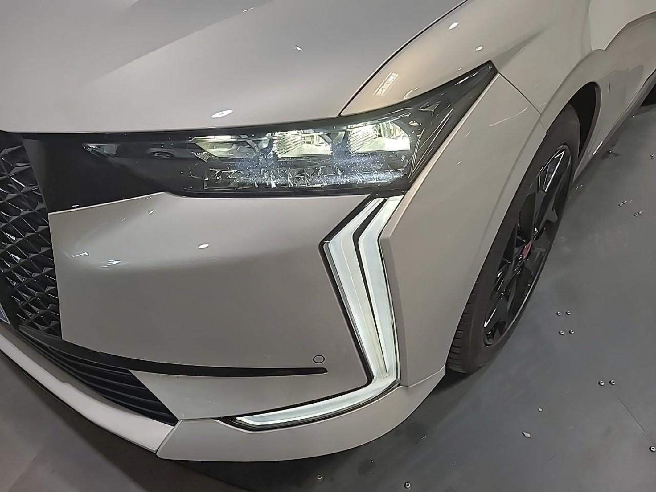 Ds Ds 4 puretech 130 eat8 performance line — photo 22