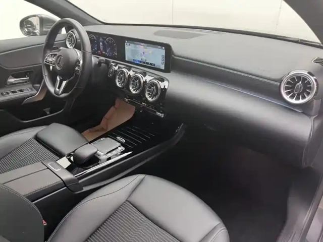 Mercedes Classe A 200 progressive line — photo 18