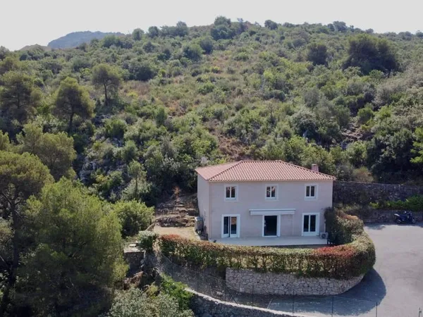 Villa 5 pièces 155 m²