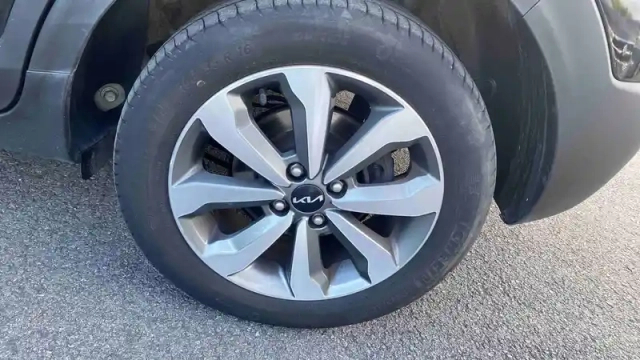 Kia Stonic 1.0 t-gdi 100 ch bvm6 — photo 15