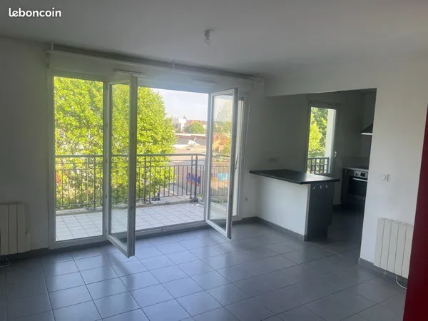 T3 60,80 m² - Résidence récente (2013) - Balcon - 3e étage