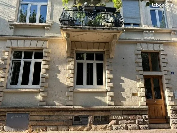 A vendre local professionnel / appartement