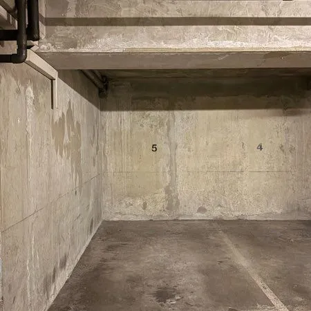 Place de parking à louer - Levallois-Perret (9 rue Louis Rouquier)