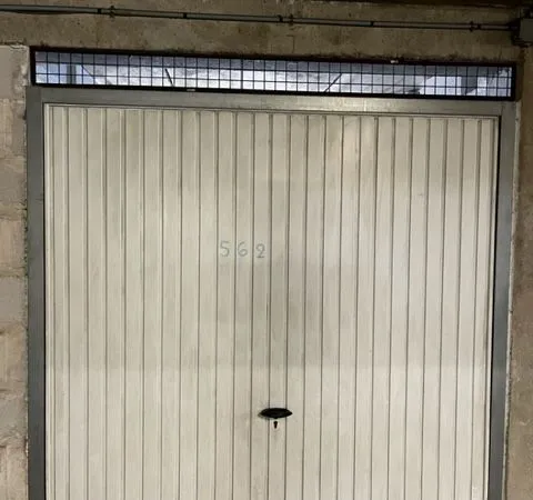 Box en intérieur à vendre