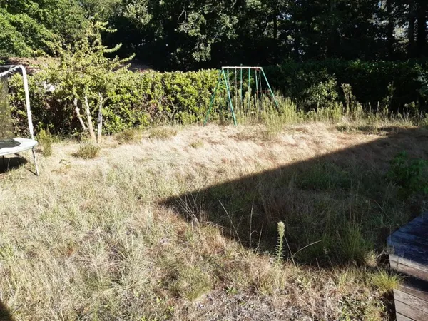 Terrain 329 m²