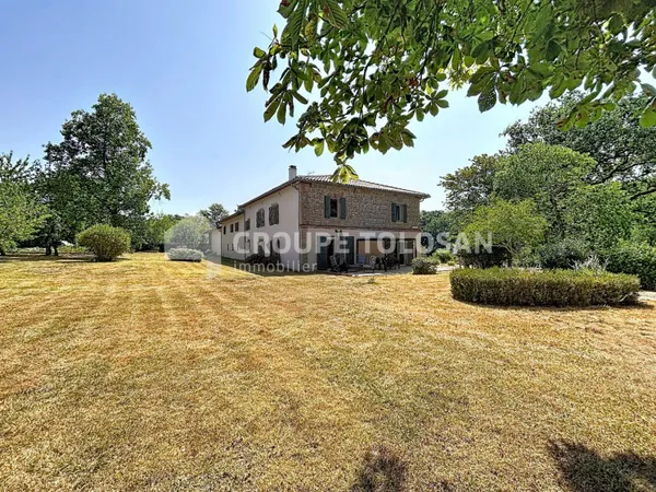 Corps de ferme 6 pièces 255 m²
