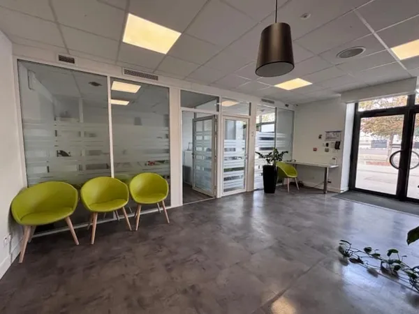 Local 343 m²