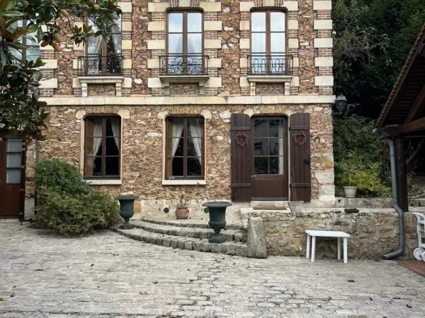 Élégante meulière de 200m² au coeur de Yerres