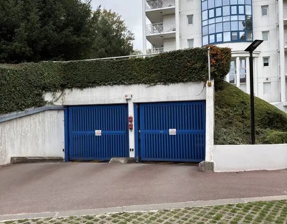 Garage/Parking 14 m²