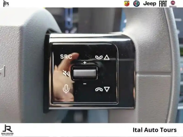 Fiat Panda grande  electrique 113ch  icône prime cee de 3600? déduite — photo 14