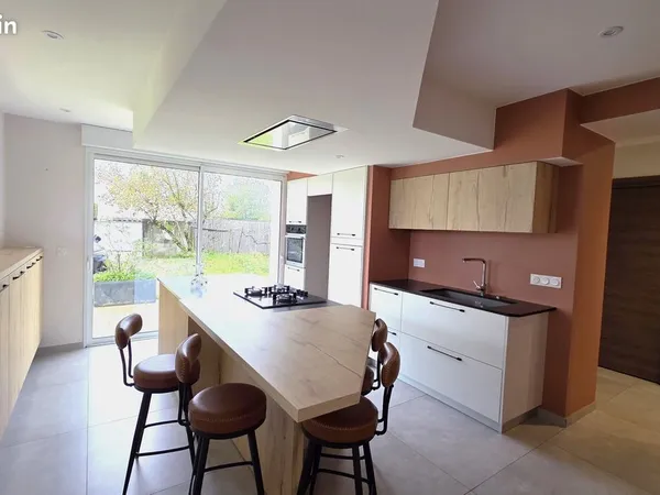 Maison 7 pièces 197 m²
