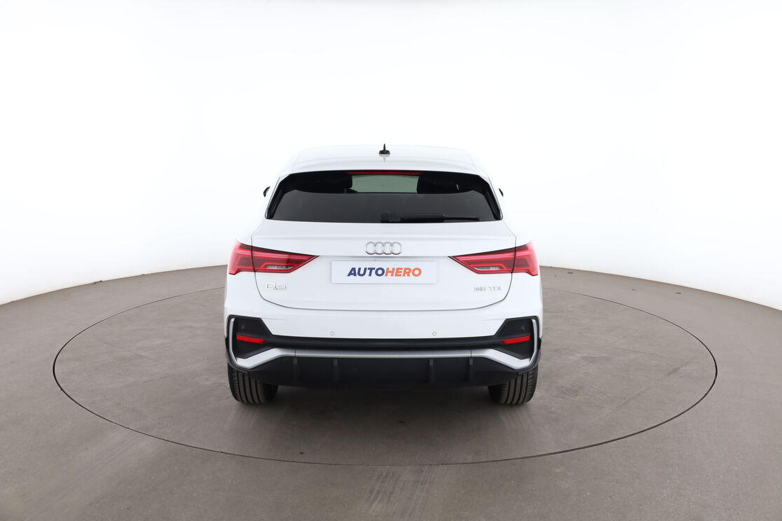 Audi Q3 Sportback 35 TDI S Line S Tronic 7 — photo 4
