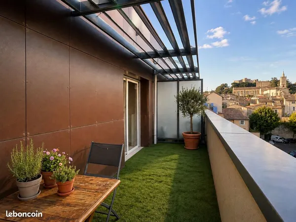 Studio 17 m² + Belle Terrasse 10,5 m² - Vue Château - Dernier Étage