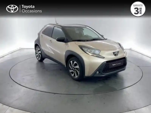 Toyota Aygo x 1.0 vvt-i 72ch design s-cvt my23 — photo 5