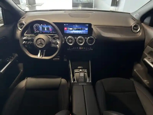 Mercedes Gla 200 d amg line — photo 30