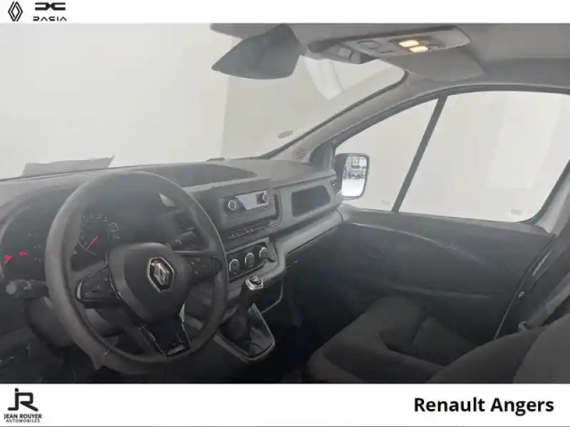 Renault Trafic fg l1h1 3t 2.0 blue dci 130ch confort e6e — photo 30