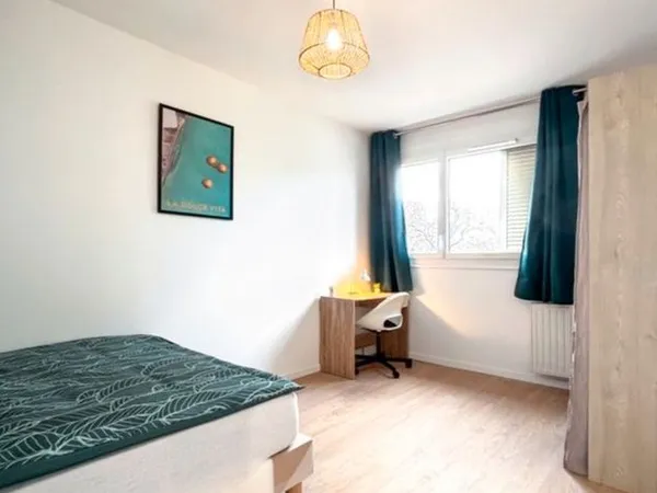 Colocation grande chambre