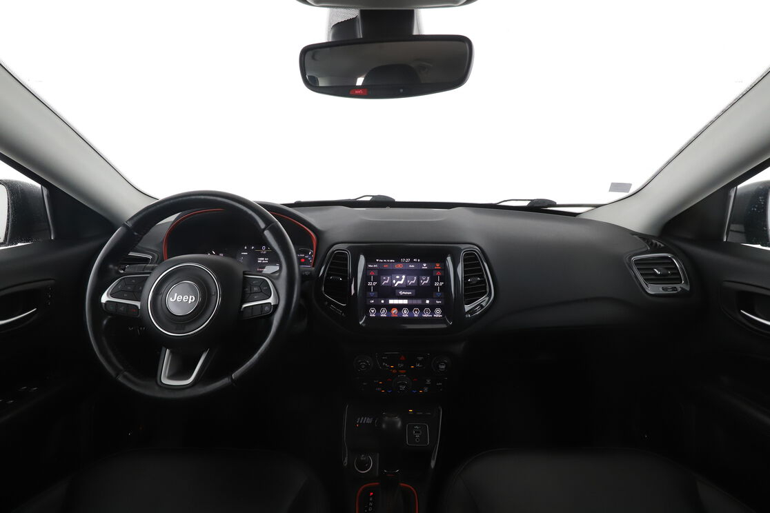 Jeep Compass 1.3 GSE T4 PHEV 4xe Trailhawk AT6 — photo 12