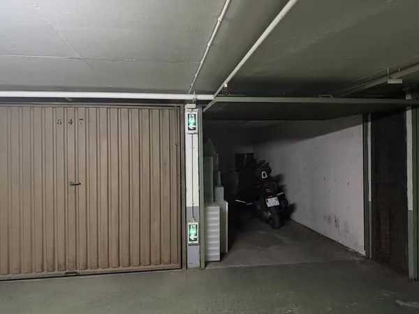 Parking 11 m²