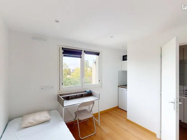 Studio 1 pièce 13 m²
