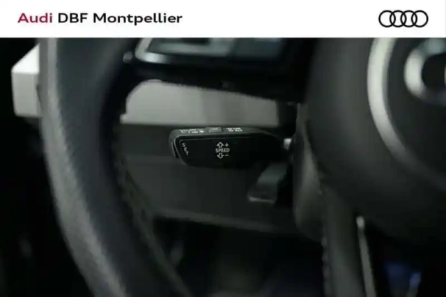 Audi A1 40 tfsi 207 ch s tronic 7 s line — photo 2