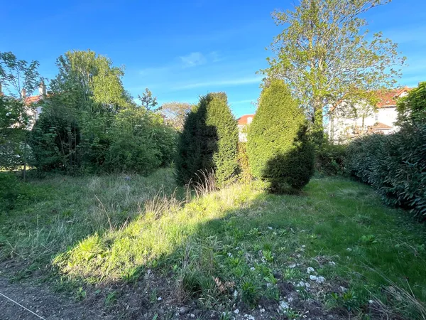 Terrain 390 m²