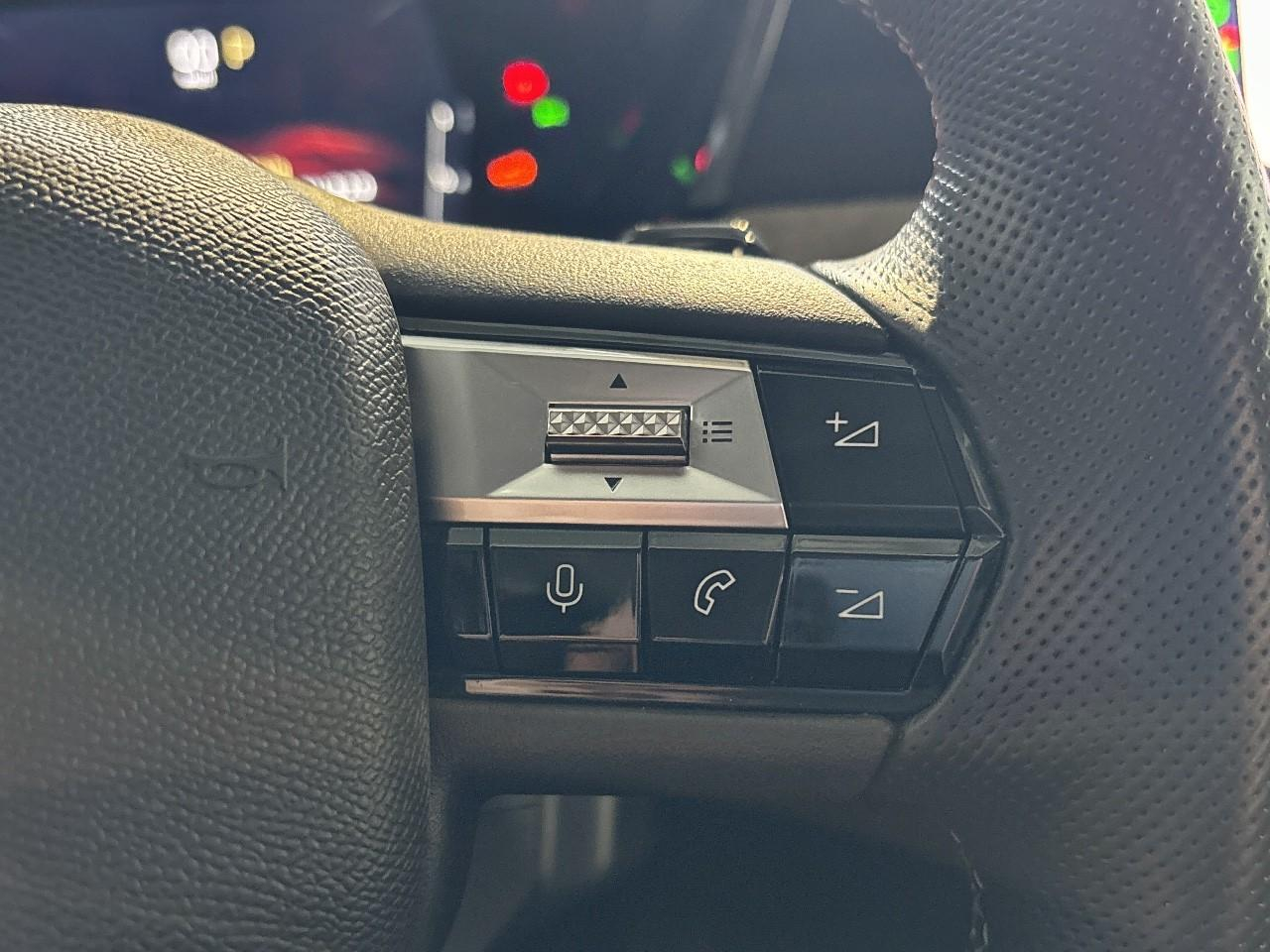 Ds Ds 4 essence 130ch performance line + automatique — photo 19