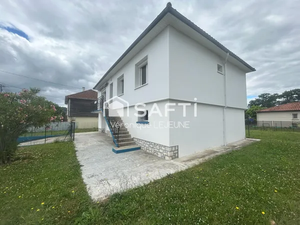 Charmante villa familiale de 88m² sur un terrain de 511m², offrant 4 chambres, une belle pièce de vi