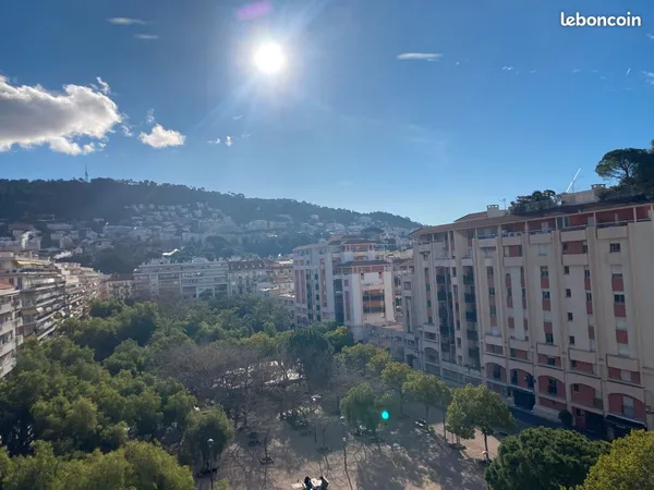 Nice Port - Superbe 2 pièces 75 m², vue Mont Boron, balcons, parking