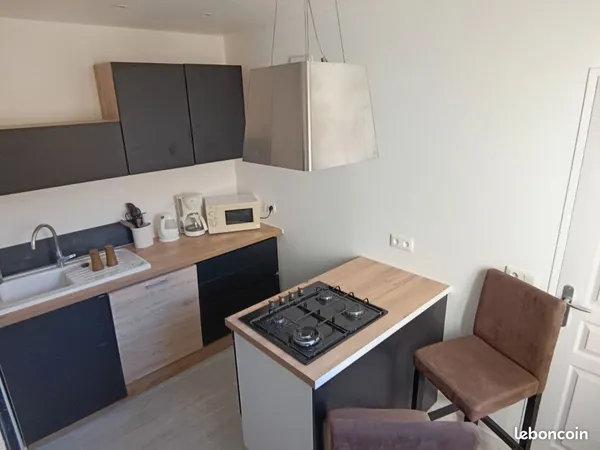 Ideal colocation 3 chambres avec salle d'eau et WC individuel ,T4 entièrement rénové et équipé de cl