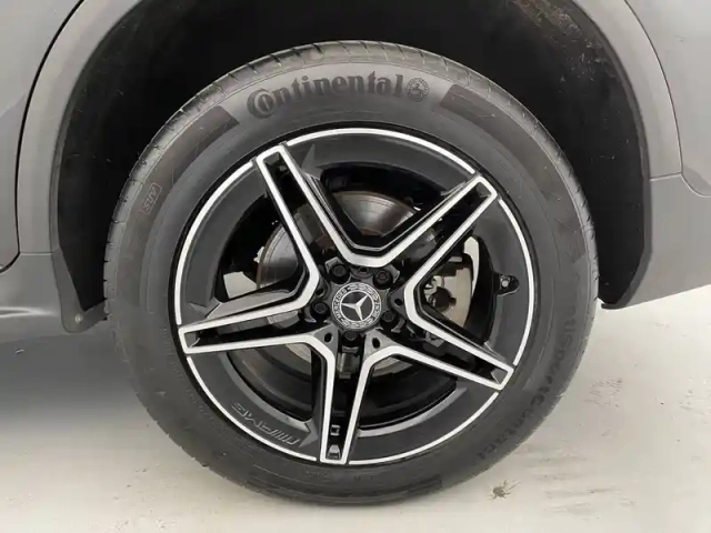 Mercedes Glc 300 e 9g-tronic 4matic — photo 17