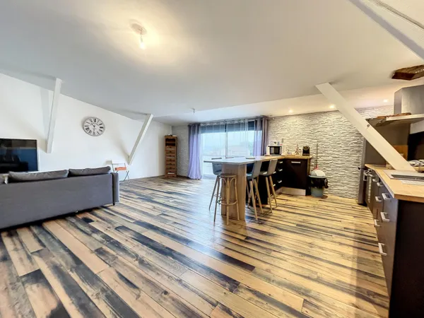LOCATION APPARTEMENT PLEIN CENTRE AVEC PARKING