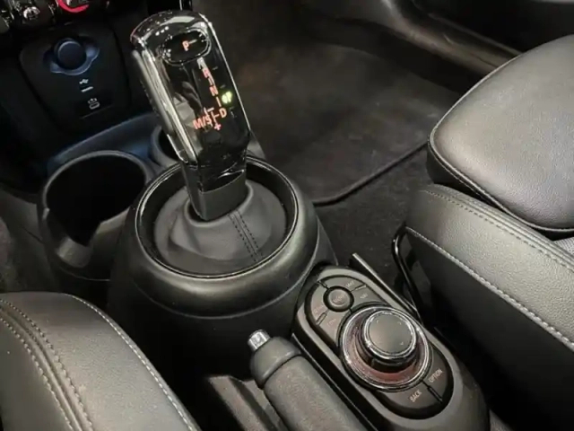 Mini Mini 5 portes cooper 136ch edition premium bva7 — photo 13