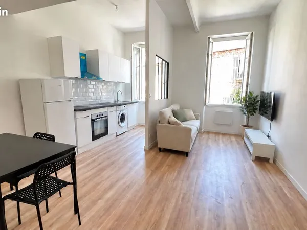 T2 43 m² rénové - Le Camas