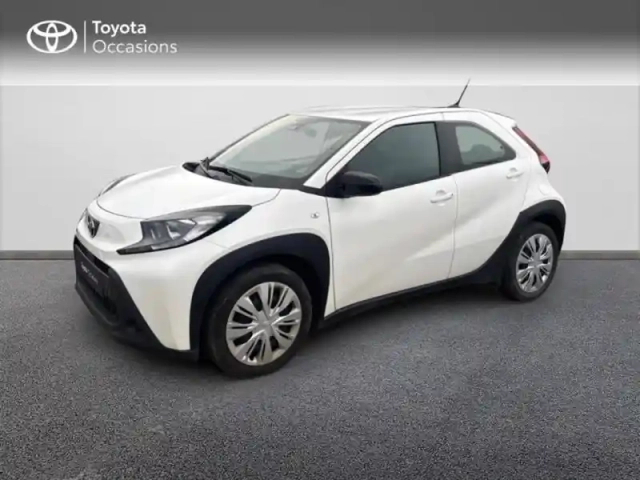 Toyota Aygo X 1.0 vvt-i 72ch dynamic — photo 1