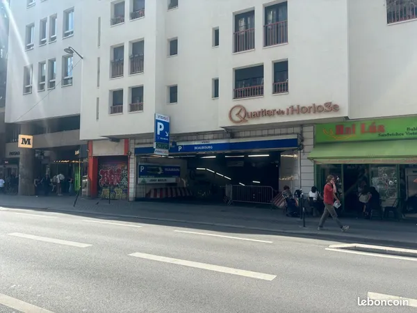 Stationnement Location Paris   26900€